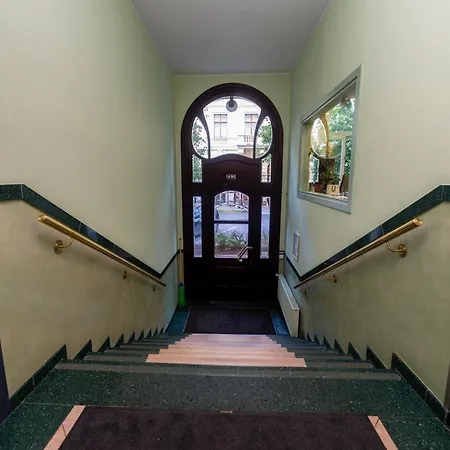 Peaceful 5-bedroom Oasis * Riga