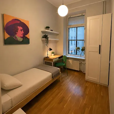 Peaceful 5-bedroom Oasis Dzīvoklis *